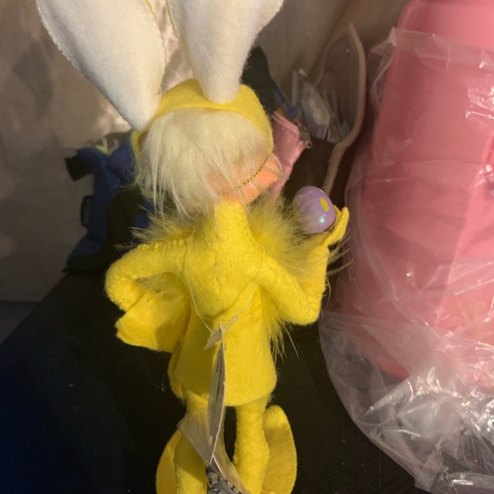 Yellow Bunny Figurine with Purple Egg Annalee - Picture 5 of 8